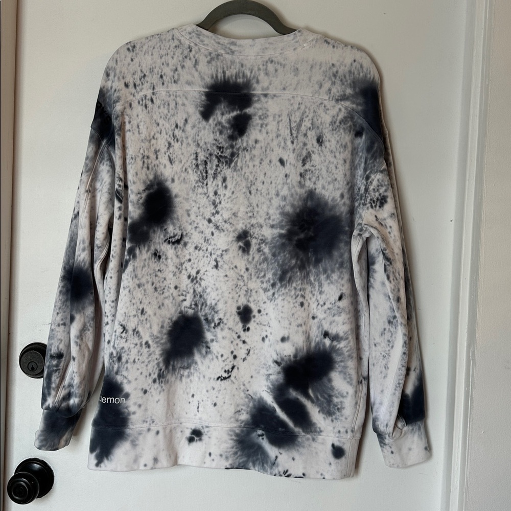 Lululemon Perfectly Oversized Crew Tie Dye in Marble Dye Classic Navy Size 4 - Picture 4 of 6